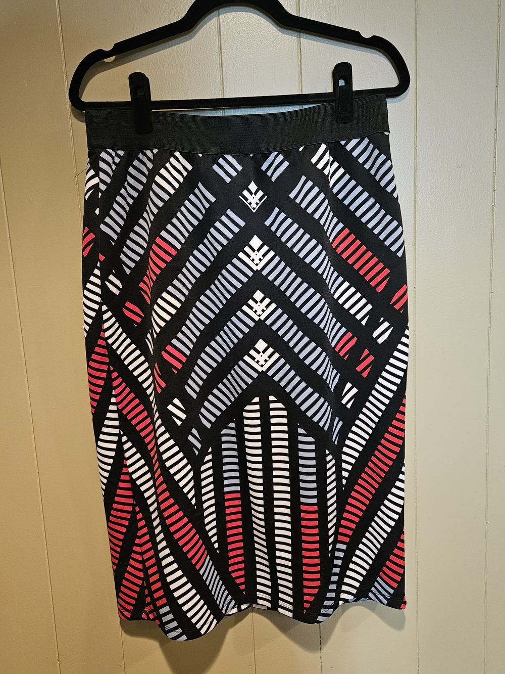 Ashley Stewart Geometric Pencil Skirt 14/16 Black White Pink Stretch Midi Skirt